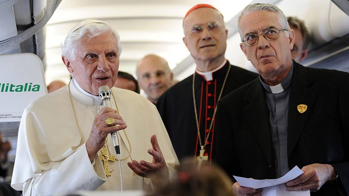 El portavoz de Benedicto XVI: «Para Ratzinger, lo más doloroso en su pontificado fueron los abusos»