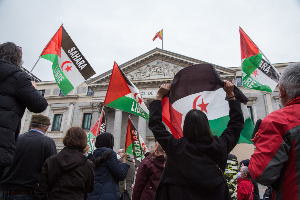 Una de las protestas frente al Congreso de los Diputados por el giro político del Ejecutivo con respecto a Marrueco y el Sáhara Occidental.