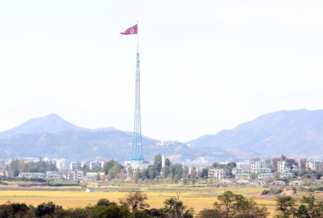 Seúl acusa a Corea del Norte de enviar un dron a las proximidades de la oficina del presidente
