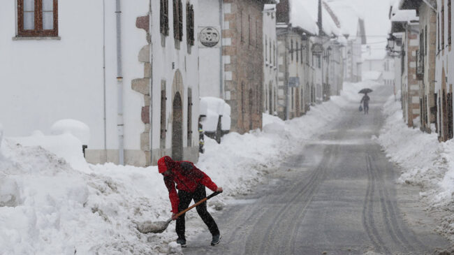 Llegan los días más fríos del invierno: una masa de aire polar pone en alerta a media España