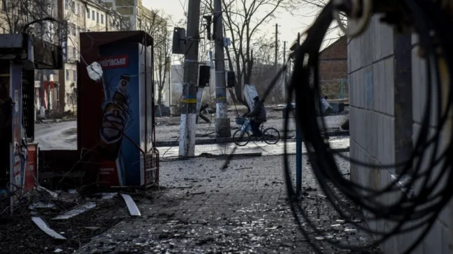 Guerra en Ucrania: Rusia intensifica los combates en la región ucraniana de Zaporiyia