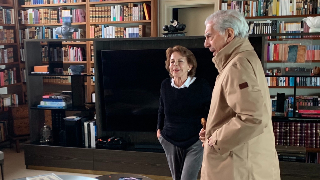 Mario Vargas Llosa y su exmujer en Perú