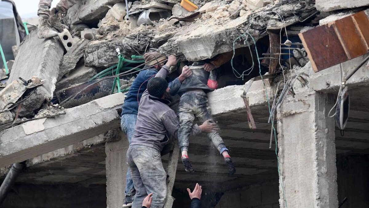 Terremoto Turquía-Siria: más de 35.000 fallecidos y 100.000 heridos mientras siguen apareciendo supervivientes