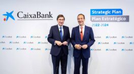 Caixabank pide a Calviño una visión más global: la subida de tipos castiga también a los bancos