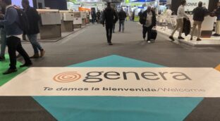 Júbilo de inversión verde en Madrid: del árbol con placas solares al 'tornillo' de Arquímedes