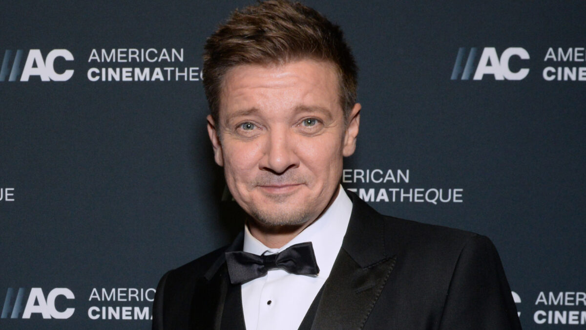 El actor Jeremy Renner, esperanzado en su recuperación tras romperse más de 30 huesos