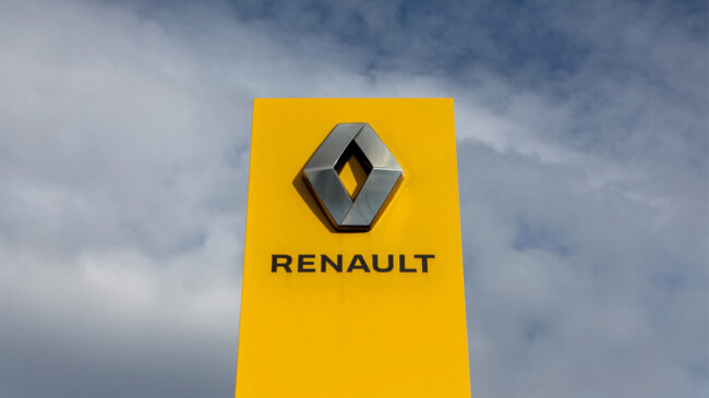 Renault registró unas pérdidas netas de 700 millones en 2022