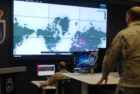 Defensa crea una escuela para adiestrar a los militares en operaciones en el ciberespacio