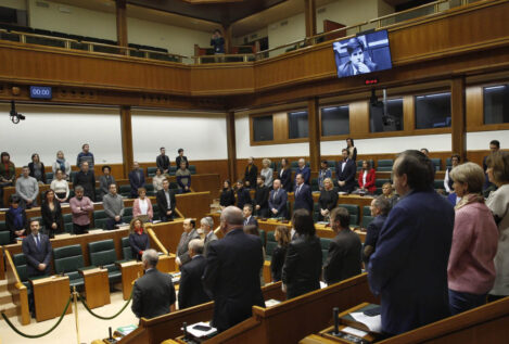 El Parlamento vasco guarda un  minuto de silencio en memoria de Gregorio Ordóñez