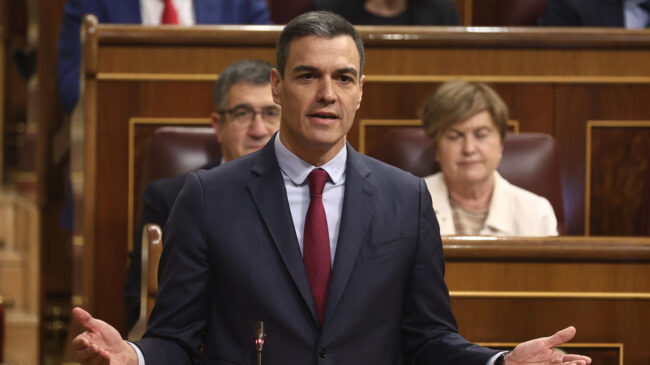Sánchez acusa a PP de «insultar» a los sanitarios que protestaron en Madrid