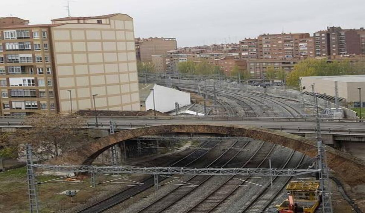 Los barrios más humildes son los más perjudicados por la negativa de Óscar Puente al soterramiento ferroviario en Valladolid