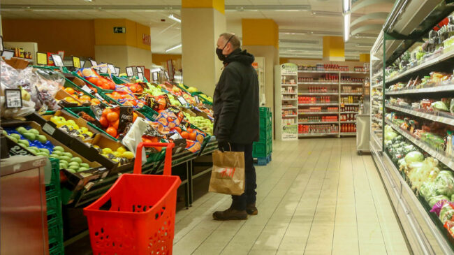 Facua detecta reduflación en 12 productos de supermercados: menos cantidad y más precio