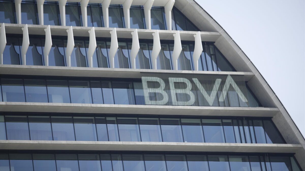 BBVA plantea en junta el pago de un dividendo complementario de 0,31 euros por acción