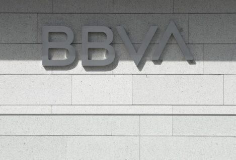 BBVA canalizó 50.000 millones en negocio sostenible en 2022, un 41% más