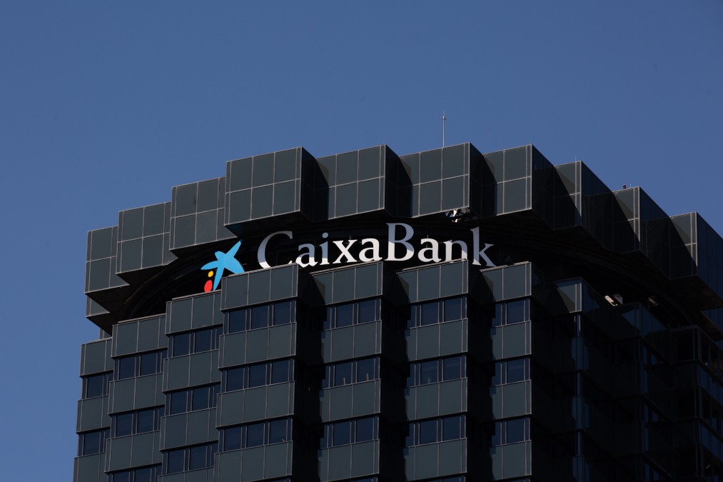 Fondo Europeo de Inversiones, CaixaBank y MicroBank movilizan 1.000 millones para pymes