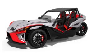 Polaris lanza una nueva versión de su coche de tres ruedas