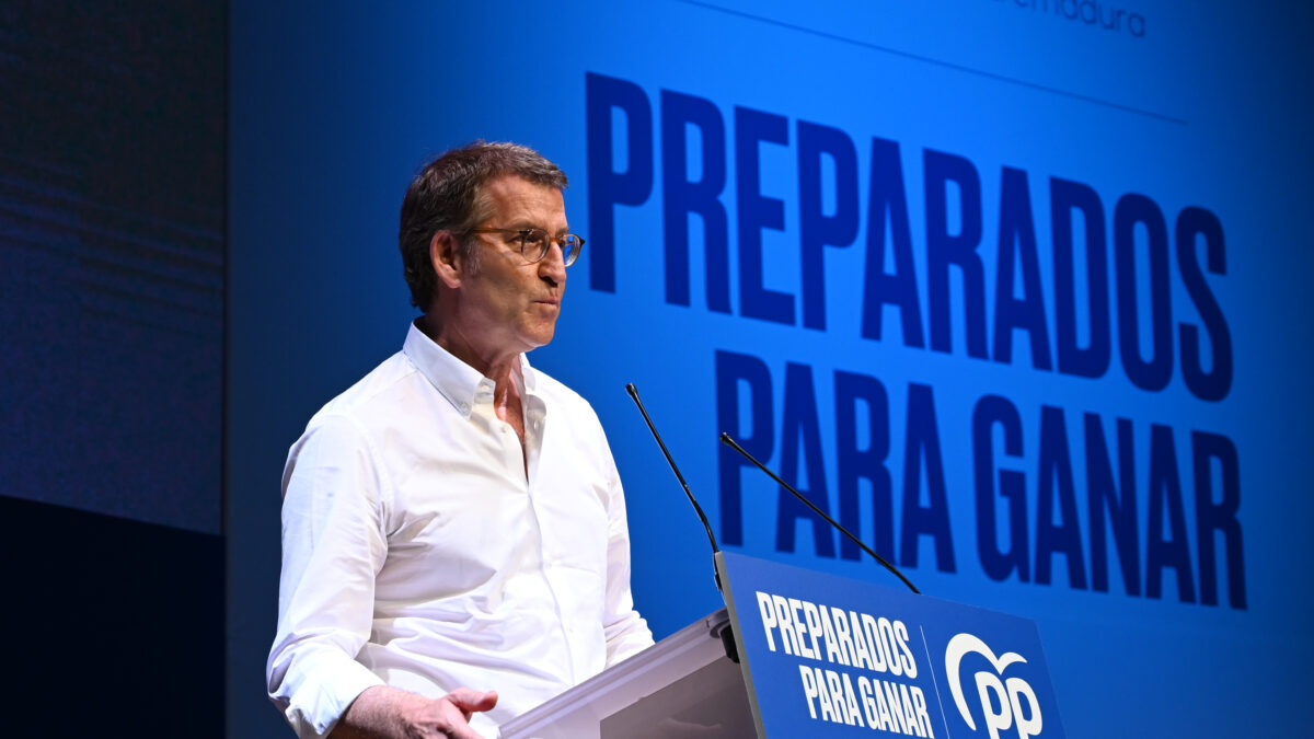 Aznar y Rajoy arroparán a Feijóo en la reunión de candidatos a las alcaldías en Valencia