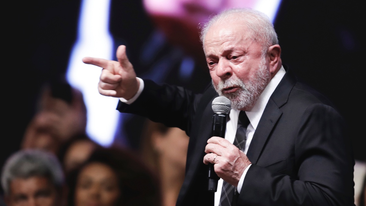 Podemos quiere a Lula da Silva de mediador en Ucrania pese a equiparar a Putin con Zelenski