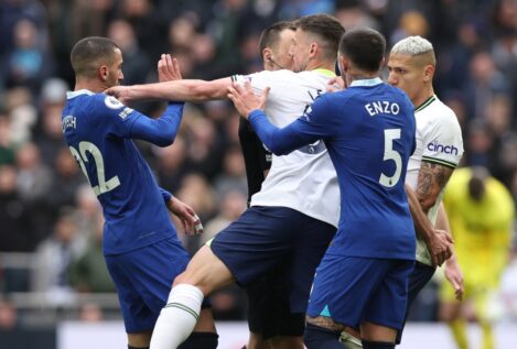 El Tottenham afianza el puesto de Champions hundiendo al Chelsea en el derbi de Londres