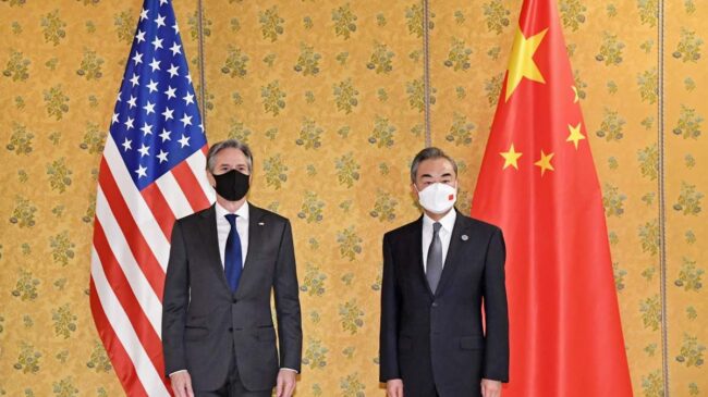 Los jefes de las diplomacias de EEUU y China se reúnen tras la crisis por el derribo del globo