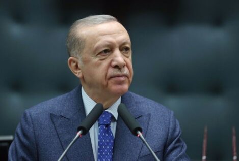 Erdogan declara el estado de emergencia en las zonas afectadas por los terremotos de Turquía