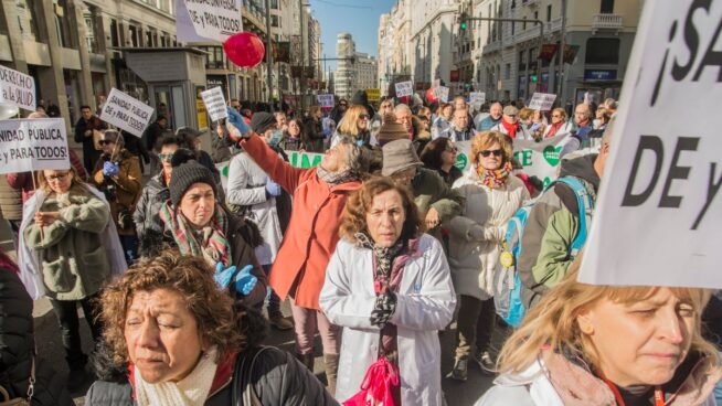 La Fiscalía acusa a Madrid de vulnerar el derecho a la huelga de los médicos