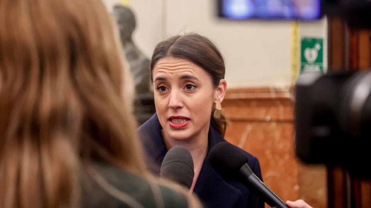 Montero admite «discrepancias fuertes» con el PSOE por el consentimiento en la ‘ley del sí es sí’