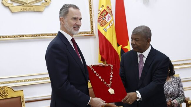 El Rey llama a fortalecer las relaciones entre España y Angola, «un componente esencial»