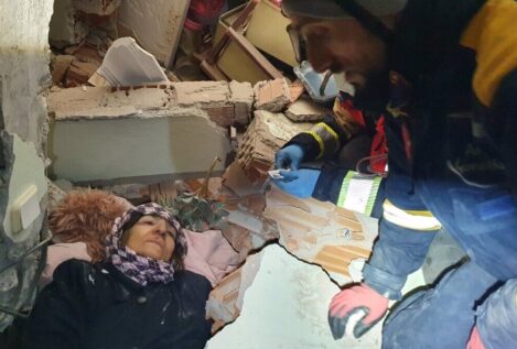 La ayuda española en Turquía: rescates con bomberos de Madrid, Valencia y Zaragoza
