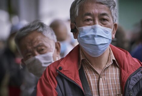 Hong Kong pone fin al uso obligatorio de la mascarilla en exteriores e interiores