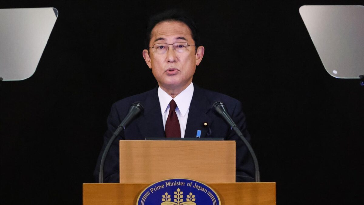 El primer ministro de Japón «considera» la posibilidad de realizar una visita a Kiev