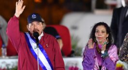 Daniel Ortega y su esposa Rosario Murillo en busca de una salida a la lacra de Nicaragua