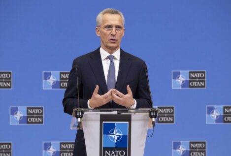 La OTAN retrasa enviar cazas a Ucrania para centrarse en los tanques: «No son urgentes»