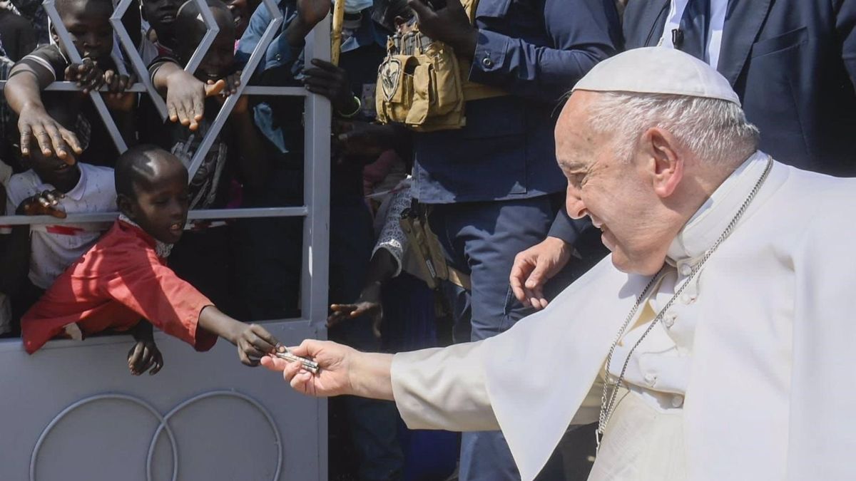 Un niño se convierte en protagonista del viaje del Papa a Sudán del Sur