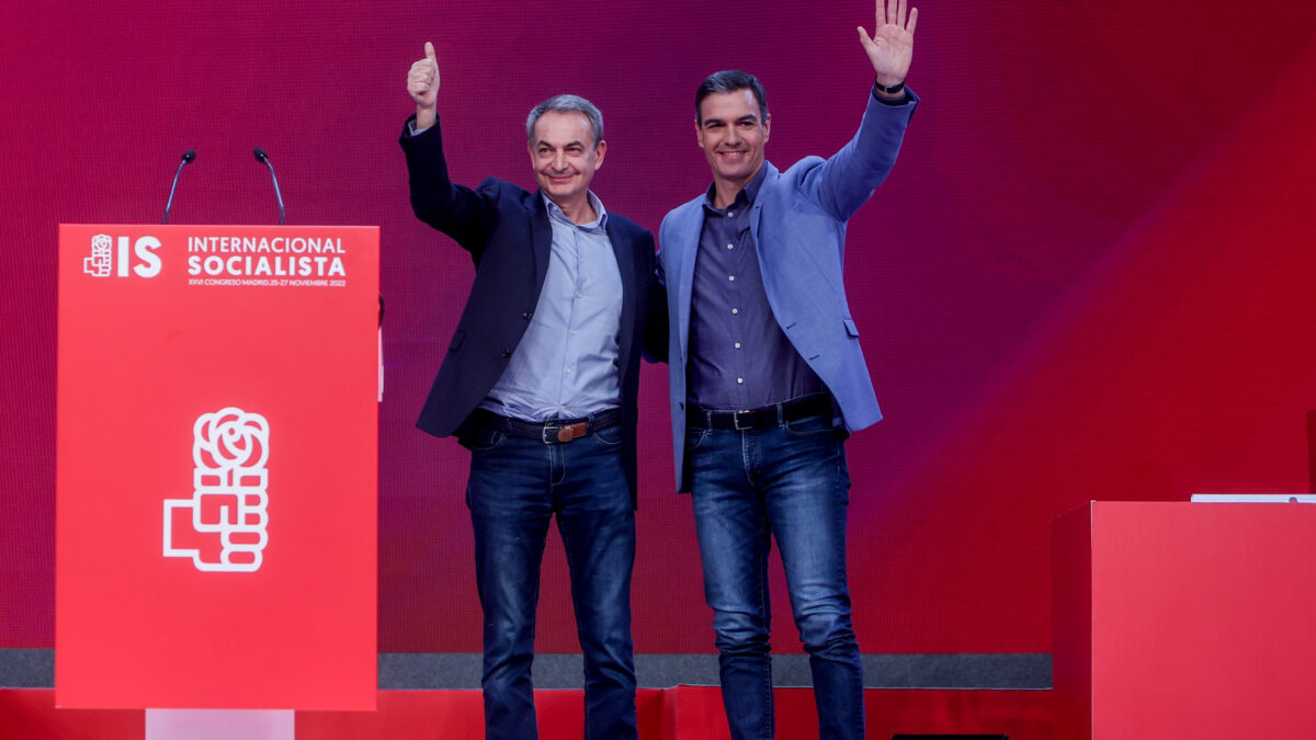 Sánchez recurre a los fontaneros del ‘Plan E’ de Zapatero para desatascar los fondos europeos