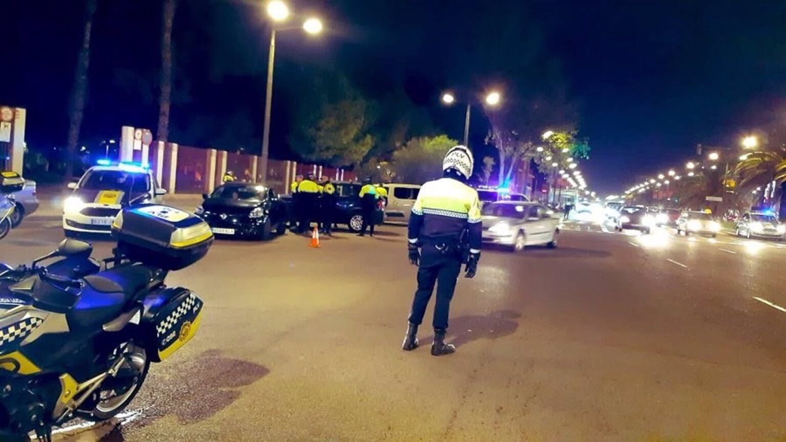 Detenida una joven que agredió a la Policía tras un accidente en Valencia en el que iba ebria