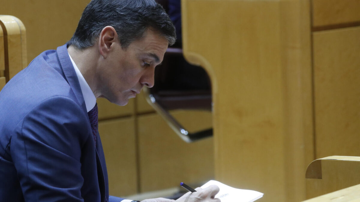 El PSOE se disfraza de «periodista» y lanza su primer informe antibulos contra el Partido Popular