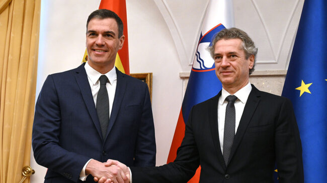 Sánchez ignora la visita de Aznar a Eslovenia en 2001 y dice ser el primer presidente en viajar al país