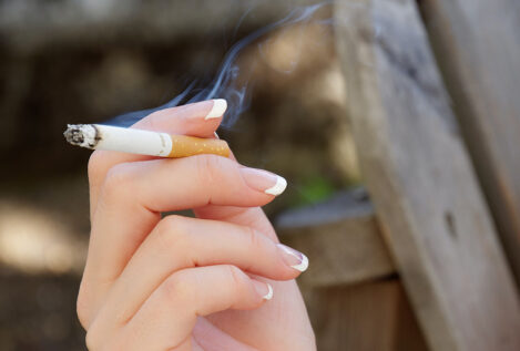 El tabaco duplica la mortalidad de mujeres por cáncer de pulmón en 20 años