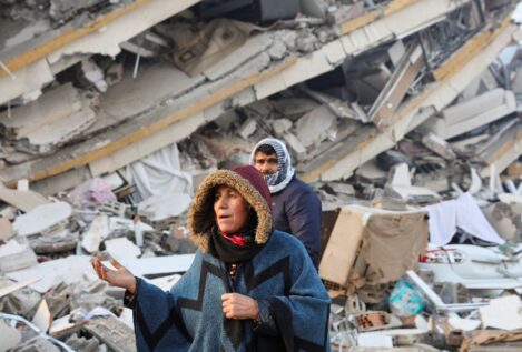 Los muertos por los terremotos en Turquía y Siria son ya más de 7.200: «Era el apocalipsis»