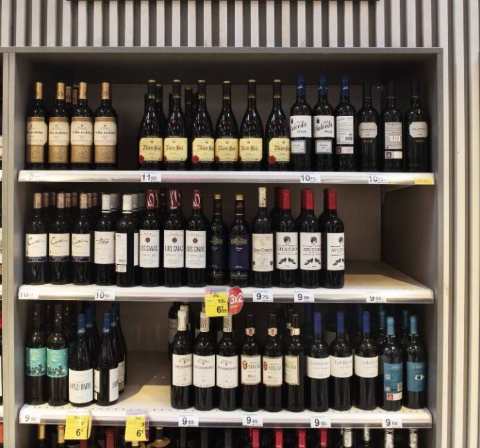 La inflación lleva a los españoles a reducir el consumo de vino, que cayó un 7% en un año