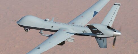 Un caza ruso impacta contra un dron de Estados Unidos sobre el mar Negro