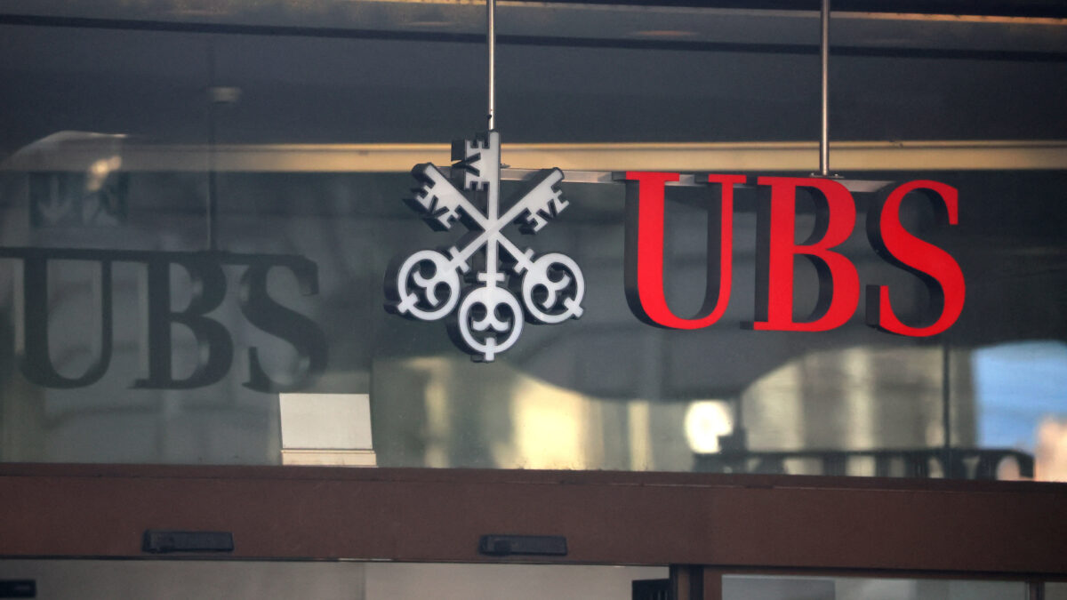 UBS negocia la compra de Credit Suisse