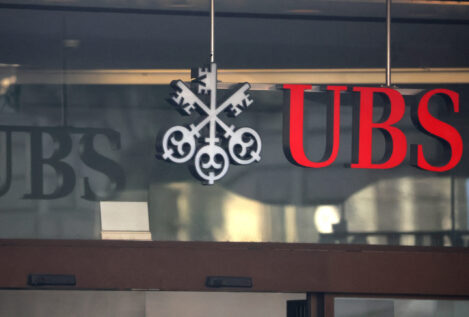UBS negocia la compra de Credit Suisse