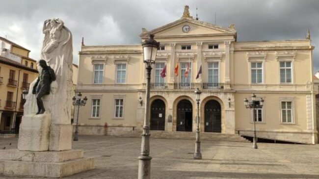 Castilla y León busca dar solución a la falta de secretarios en los ayuntamientos con una «bolsa» de interinos