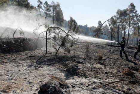 El incendio de Castellón mantiene desalojados a 1.300 vecinos