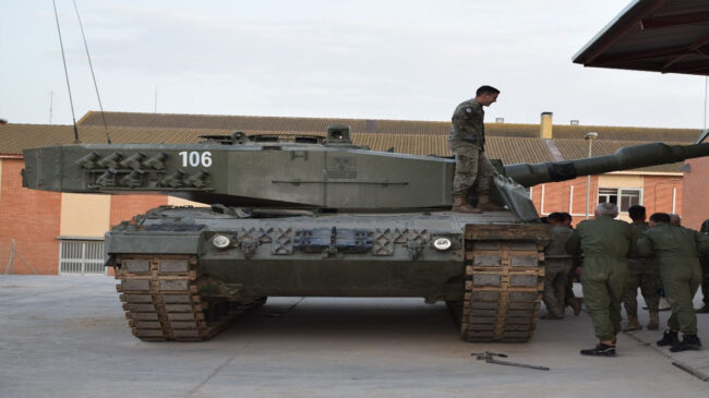 Primeras imágenes de militares de Ucrania instruyéndose en tanques Leopard en España