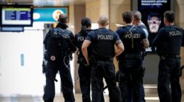 Un hombre atropella a varias personas en el aeropuerto de Colonia-Bonn