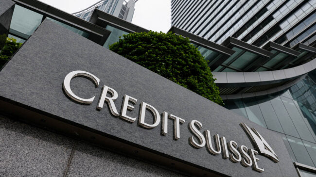 Credit Suisse cae más de un 60% y UBS más de un 10% tras el acuerdo de fusión