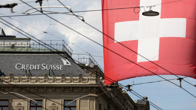 Credit Suisse lastra las bolsas europeas y hunde las acciones bancarias